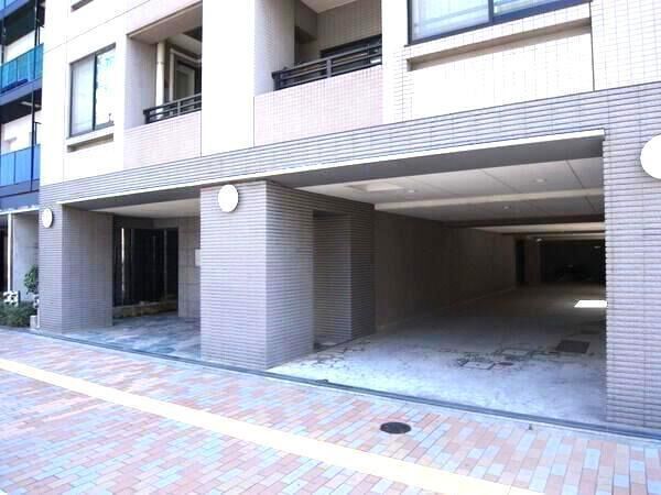 （駐車場出入口）