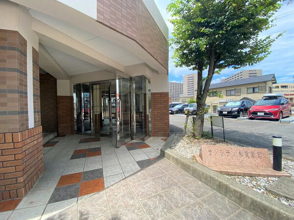 【サンシティ永覚新町】エントランス 【サンシティ永覚新町】エントランス