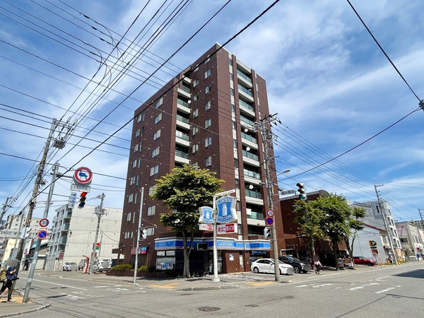 アルファコート9行啓通り