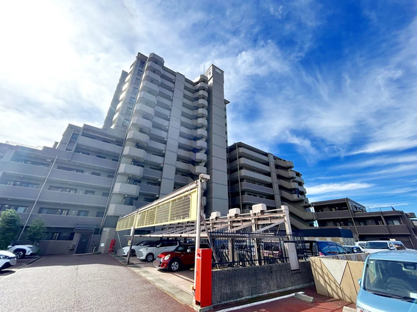 【ライオンズガーデン荒尾町】外観