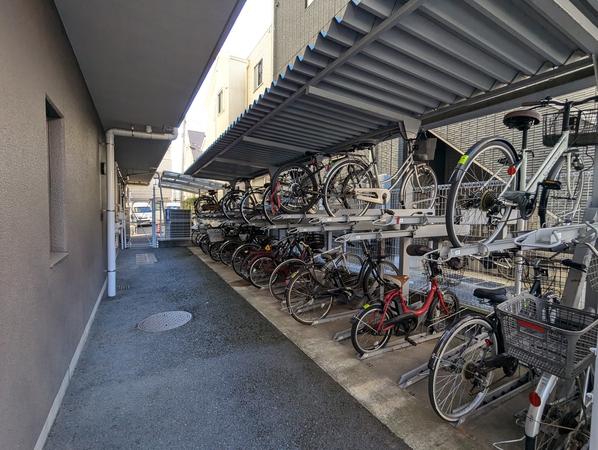 【横浜クオーレ星川】自転車置き場