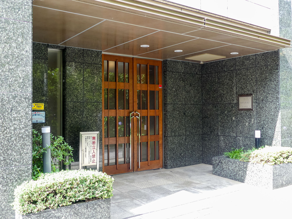 【ヒルズ新宿御苑】エントランス 【ヒルズ新宿御苑】エントランス