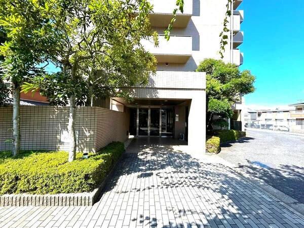 【サーパス津高】エントランス 【サーパス津高】エントランス