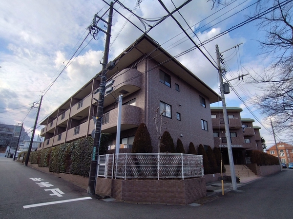 【サンパーク鶴川】外観