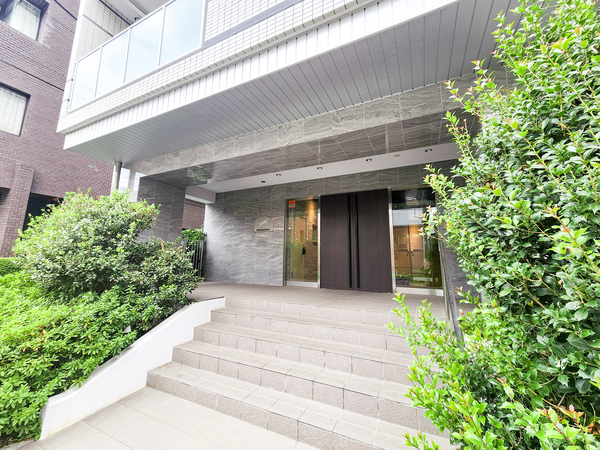 【プレール・ドゥーク月島Ⅱ】エントランス