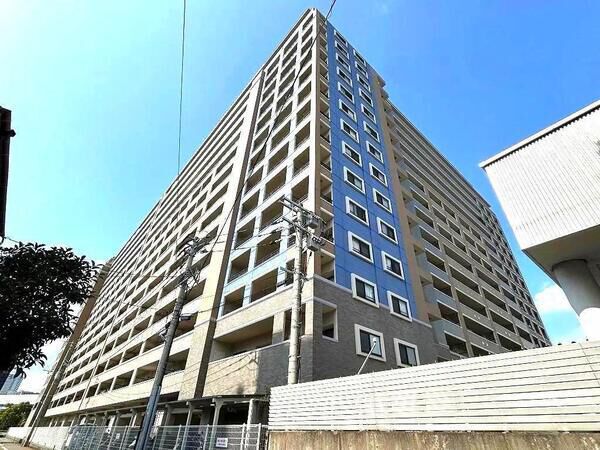 【アンピール香椎駅前】外観1