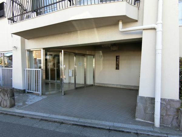 【豊栄平町マンション】エントランス
