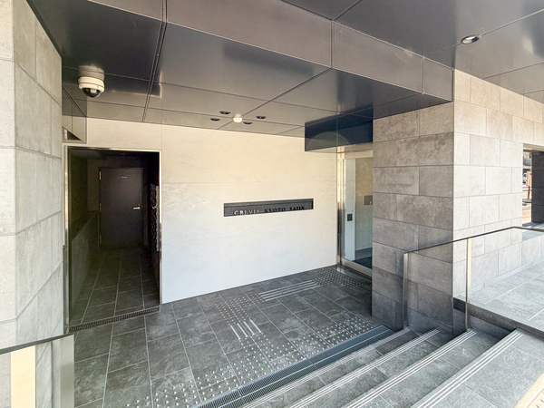 【クレヴィア京都西院】エントランス 【クレヴィア京都西院】エントランス