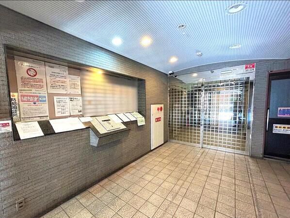 【ライオンズマンション四ッ橋】エントラン2 【ライオンズマンション四ッ橋】エントラン2