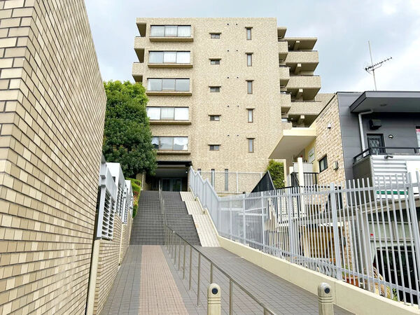 三ツ沢上町パークホームズ弐番館