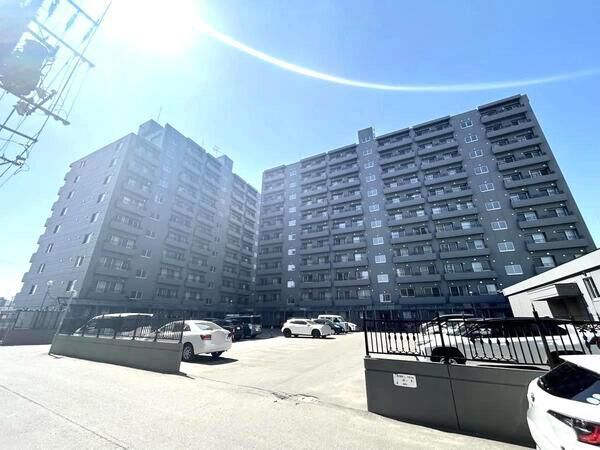 【ハウスオブリザ大通】外観3 【ハウスオブリザ大通】外観3