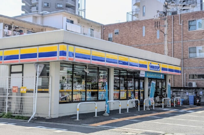 ミニストップ　土呂駅前店　約250m