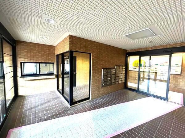 【ラ・キャッスル21浄心】エントランス3 【ラ・キャッスル21浄心】エントランス3