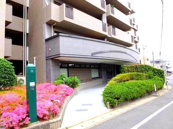 【フォルム北山】エントランス2 【フォルム北山】エントランス2