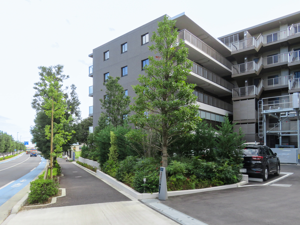 【プラネスーペリア西東京緑町EAST WING】外観