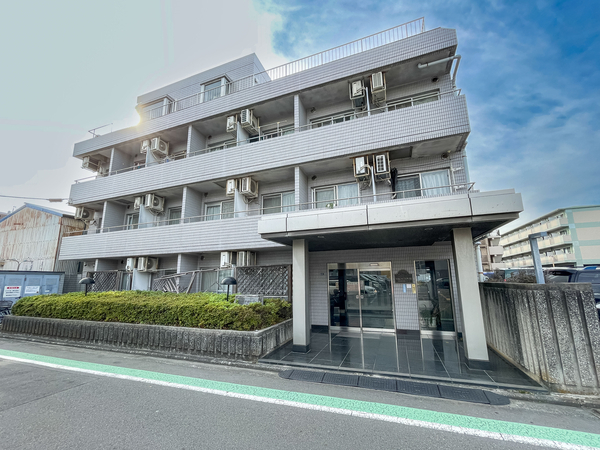 【ヴィラクローバー】外観