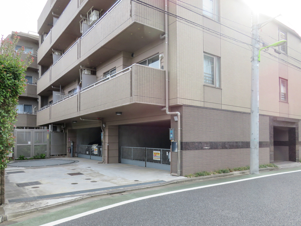 【ベルジュール千歳烏山Ⅱ】外観