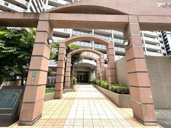 【アンピール百年橋】エントランス1