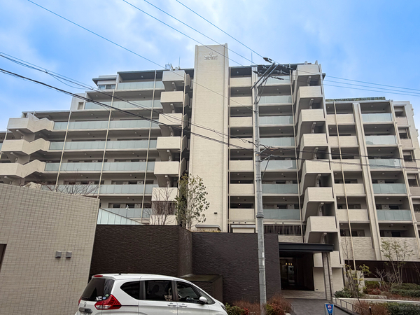 【ワコーレ千里竹見台マスターズレジデンス】外観