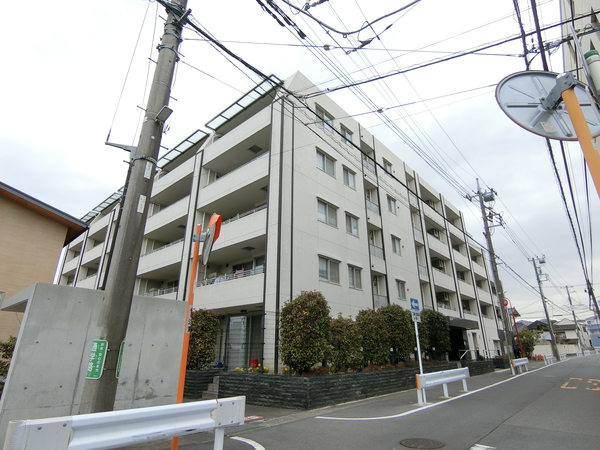 【D’クラディア等々力緑地ウエスト】外観