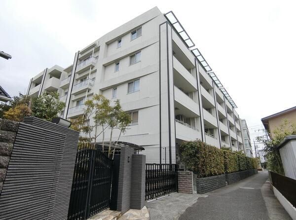 【D’クラディア等々力緑地ウエスト】外観