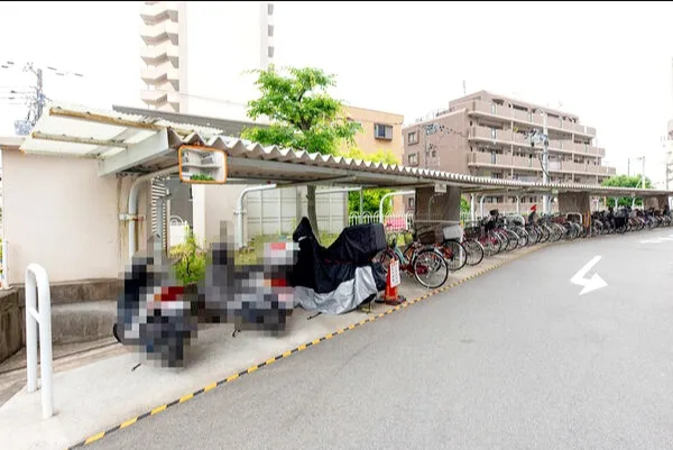 【エバーグリーン淀川】2号棟 共用部分(駐輪場) 【エバーグリーン淀川】2号棟 共用部分(駐輪場)