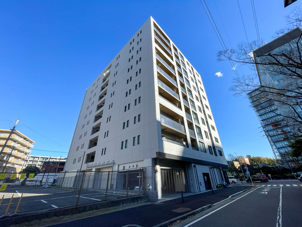 【ドレッセ新横浜】外観