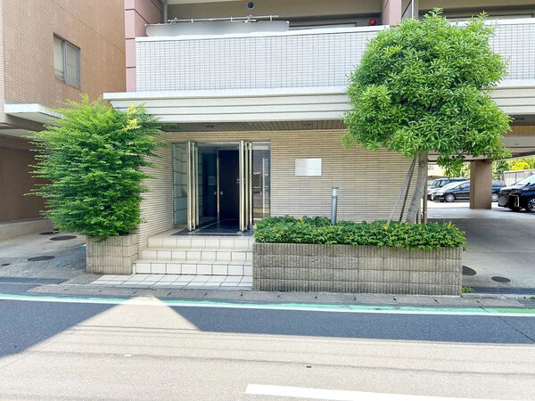【サンクレイドル南浦和コンフラット】エントランス