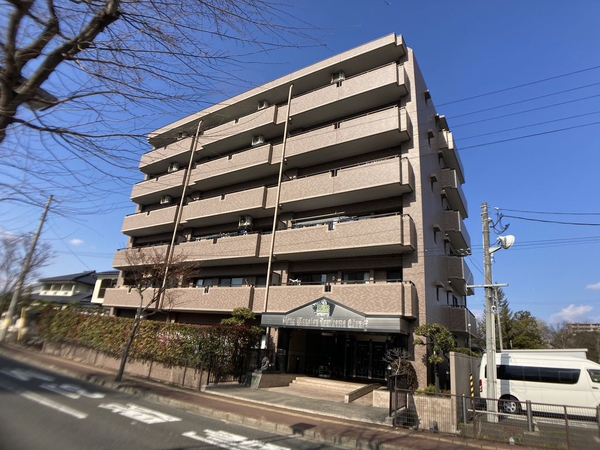 【ライオンズマンション富沢公園第2】外観写真