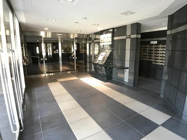 【クレアシティ広瀬川】エントランス