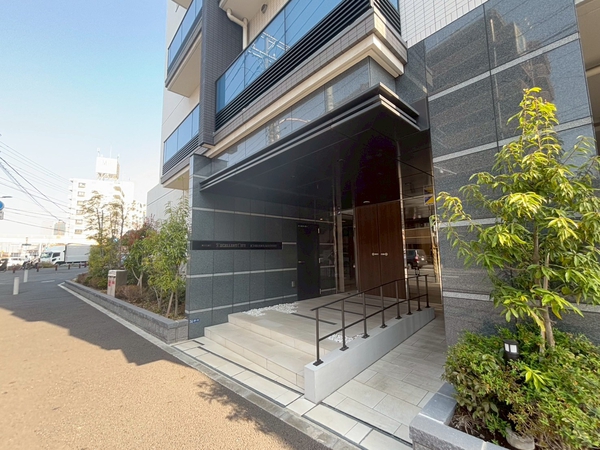 【エクセレントシティ市川マスタリー】エントランス