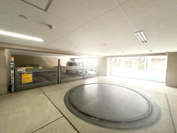【NEレジデンス】共用部分(駐車場) 【NEレジデンス】共用部分(駐車場)
