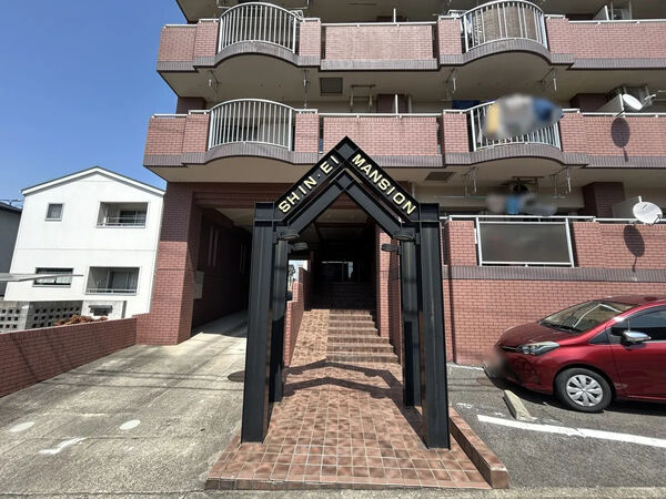 【真栄マンション東刈谷】エントランス 【真栄マンション東刈谷】エントランス