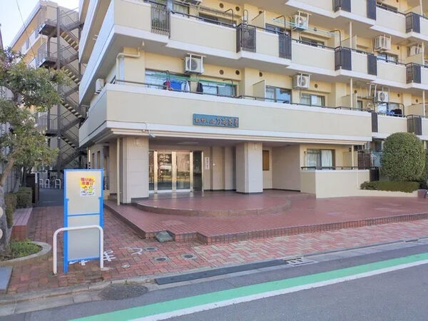 【セザールお花茶屋】エントランス 【セザールお花茶屋】エントランス