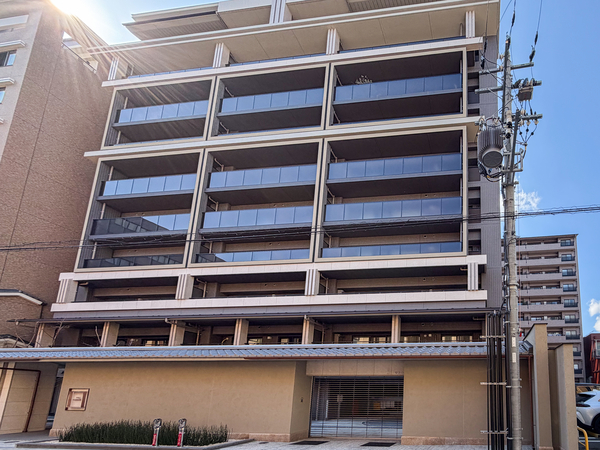 【THE RESOCIA】外観