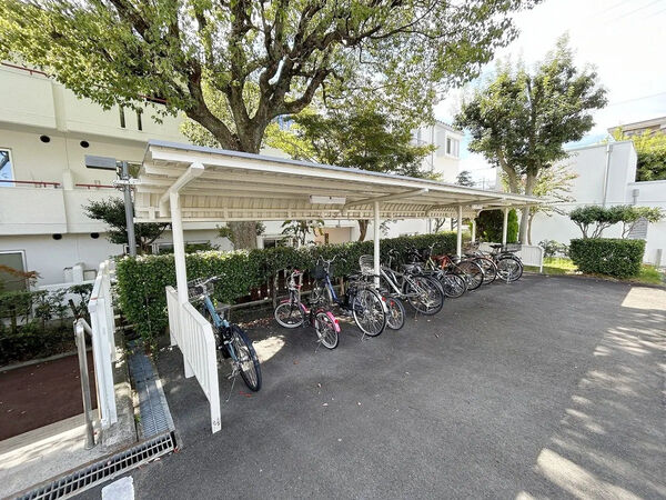 【タウン上八事】駐輪場