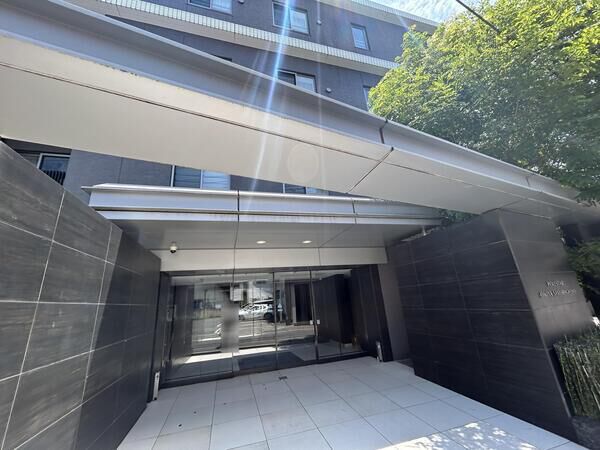 【ポレスター大宮桜木町】エントランス 【ポレスター大宮桜木町】エントランス