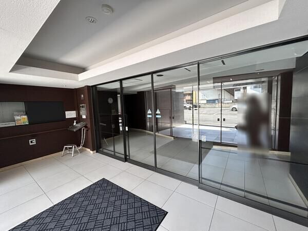 【ポレスター大宮桜木町】エントランス 【ポレスター大宮桜木町】エントランス