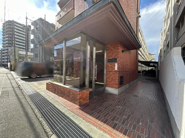 【戸坂コープマンション】エントランス