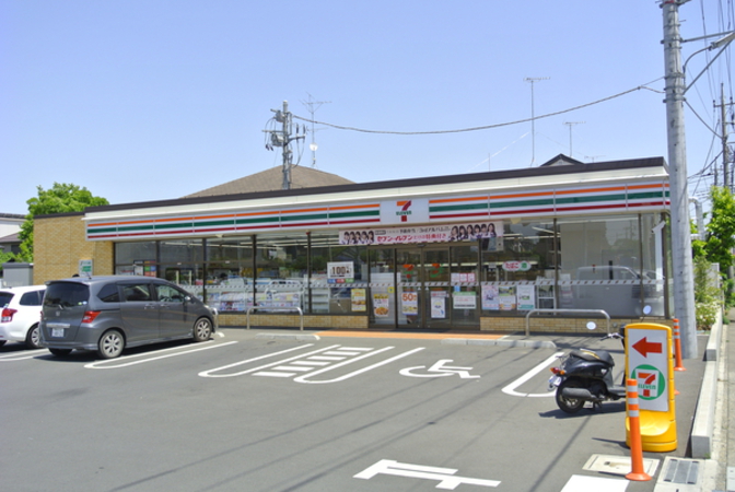 セブンイレブンさいたま日進3丁目店　約210ｍ