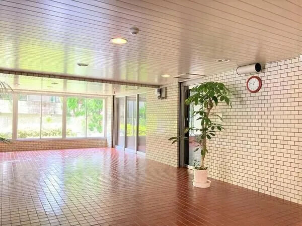 【タウンハイツ嵐山】エントランス