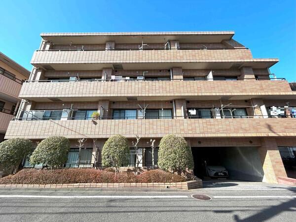 【スターロワイヤル永山】建物外観