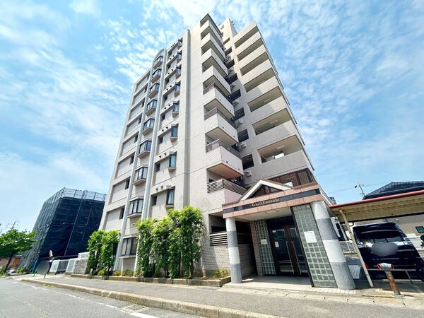 【宝マンション富田町】外観 【宝マンション富田町】外観