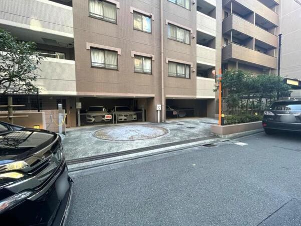 【クレッセント麻布2】共用部分(駐車場) 【クレッセント麻布2】共用部分(駐車場)