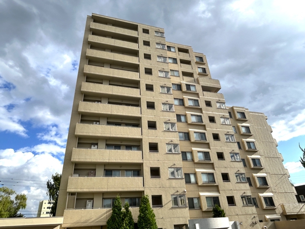 【ラピスパーク西町南】外観 【ラピスパーク西町南】外観