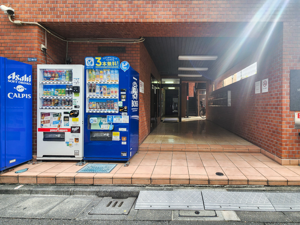 【銀座川岐ビル】エントランス