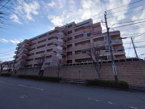 【ライオンズマンション稲城】外観