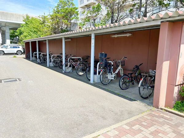 【麻生パーク・ホームズ】駐輪場 【麻生パーク・ホームズ】駐輪場