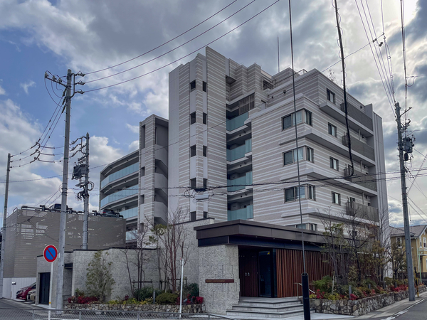 【プレミスト上小田井レジデンス】外観