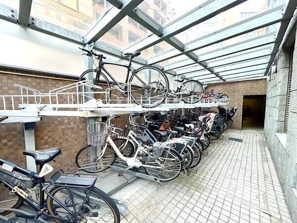 (駐輪場) (駐輪場)